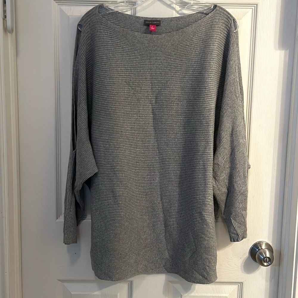 Vince Camuto Gray Open Cold Shoulder Ribbed Dolman‎ Sweater Sz L
